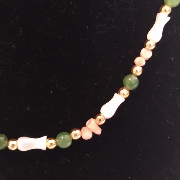 Faux Pearl Necklace - Picture 1 of 6